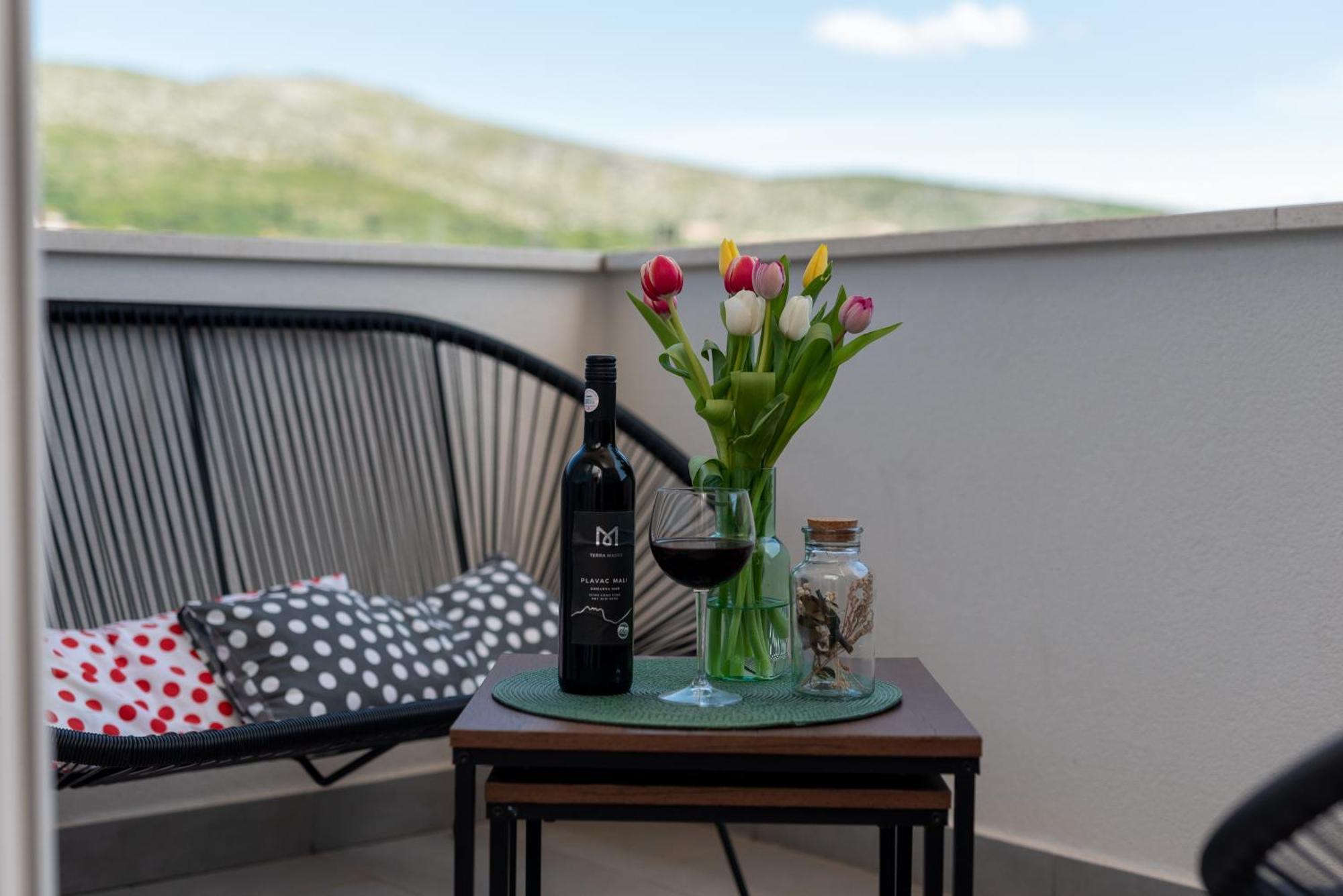 Apartmani Luce تروغير المظهر الخارجي الصورة